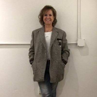 Milwaukee Interior Designer - my designs are as varied as my clients are. As principal of award winning design firm, my team revitalizes tired homes.