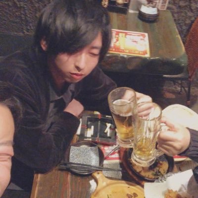 @thejinns_band ギターを弾き、歌ったりする。青卒_ajs/害フェス、管理部門従業員。作曲、アニメや映画など。缶コーヒーが好き。