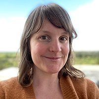 tinywindow's profile picture. Graphic facilitator, process designer, wannabe physicist (also https://t.co/fs8DDWAhM8, https://t.co/HMB0yGbOs8). Enthralled by the cosmos, mycelium-minded.