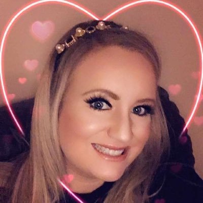 nicolapaynee's profile picture. My only Second Account