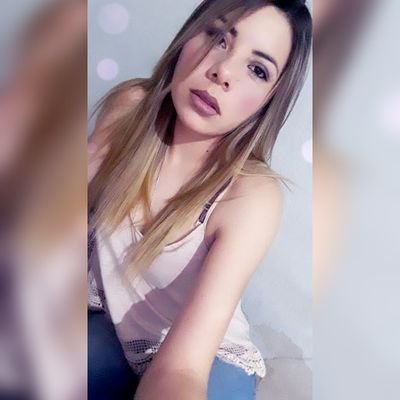 Denise18juarez's profile picture. si vale la pena no será fácil.