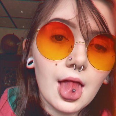 gabbsxxx's profile picture. Being awkward is what I do best ✖