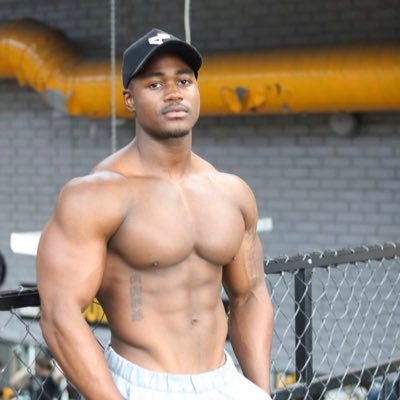 Look at yo dumbass. Came here to be nosey and argue. 😂 Enjoy the dick while you here. (fuck off account)