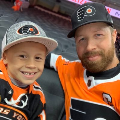 Just living life... as a hockey dad and Flyers fan. 🏒😁