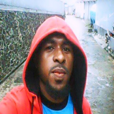 Talingkar7's profile picture. One love