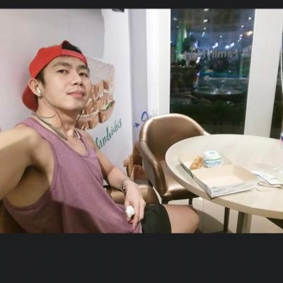 chinitoCute10's profile picture. 