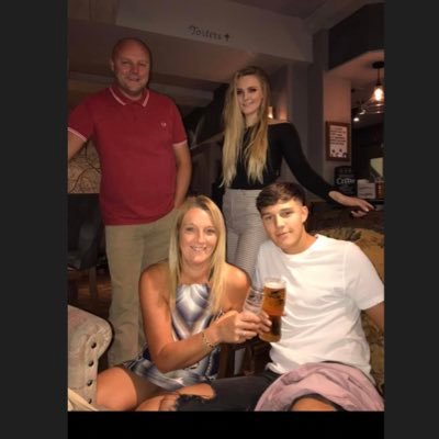 DanAYouel's profile picture. Barnsley❤️