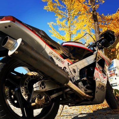 vankawasaki's profile picture. バイク、ゴルフ、ソフトボール、バレー、音楽好き♪