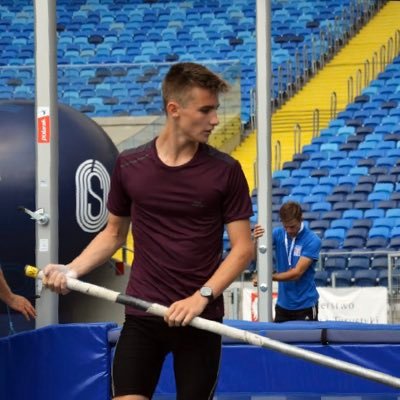 🇵🇱 pole vaulter(4.90m) - 5 National Championships medals (5🥇)