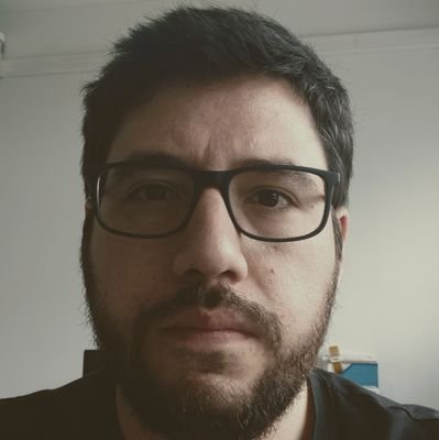 Solo el viento me sirve de guía por el camino de las utopías...