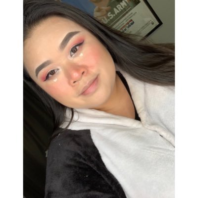 SquaredMomo's profile picture. Filipina 🇵🇭 Twitch Streamer https://t.co/KF7ih7eMph I stream Monday, Wednesday, Friday!