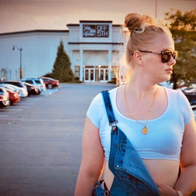 Just a Girl Who Really Loves Music 🎼 And Wants the 🌎 to be a Happy 😃 place 🥰