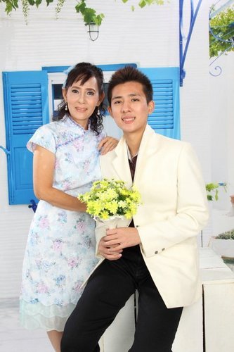 KnsJoHnNyEnG's profile picture. I love vampires diaries.. xD
I am a little STUBORN boy
Simple Things u can noe abt me..
1st : I hate smokers XD
DREAM CAR : NISSAN GTR ^^