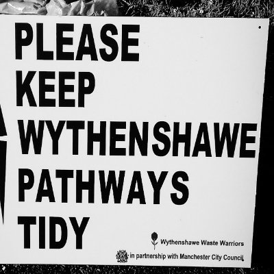 Pedestrian and cycle route linking Manchester Airport to Wythenshawe Town Centre. 2 Parks, 3 schools, 2 churches attached to the route🌳