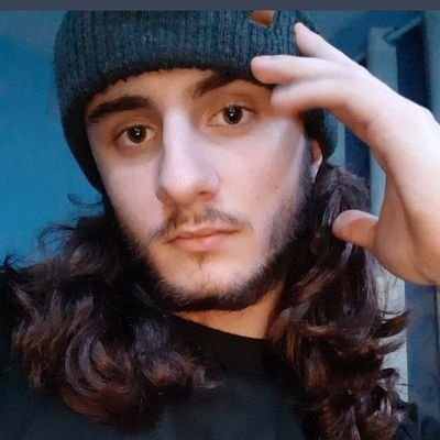 MlJuanpe's profile picture. Sevilla.
Si, del 2002, un subnormal más.
no se muy bien como va Twitter, no me juzguéis.