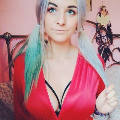 Kitty_XS's profile picture. 