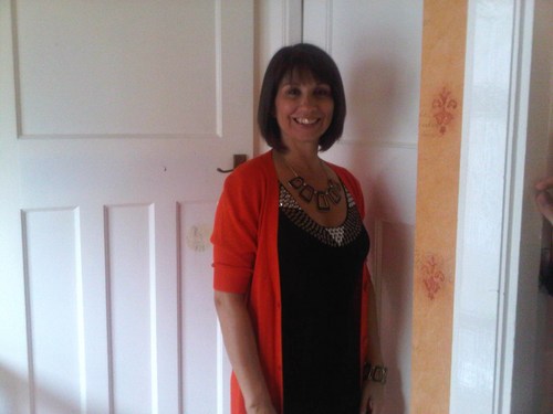 seaswift's profile picture. I'm a hopeless optimist who loves laughing at the absurdity of life.