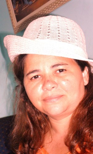 #Sou  cristã . Gosto muito  de ouvir músicas envangelicas etc .