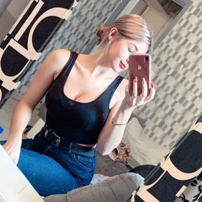 Marie_Dvtwt's profile picture. Marie 🙊.                                19y|| Valenciennes || Théo❤️