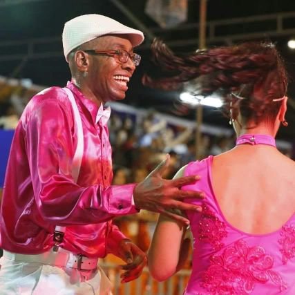 jhon_faro's profile picture. Tecnologó en sistemas, interesado en la tecnología, apasionado por el fútbol, hincha del America y fanático del Barcelona