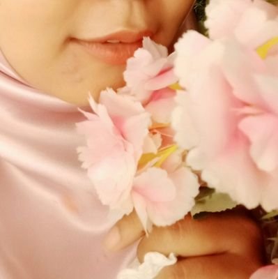 Mencoba sesuatu yg baru, tak prnah menyerah ketika kesulitan,,