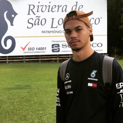 RhomeRios's profile picture. Developer Front-end