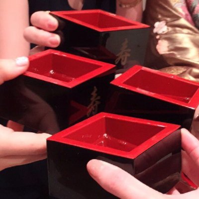 大酒飲みの社会人♀ 彼氏はリンク(ゼルダの伝説:リンクとコログを愛でる旅)とブルース(どうぶつの森:いまだに更地)と坂口梨乃(IS:SUE)