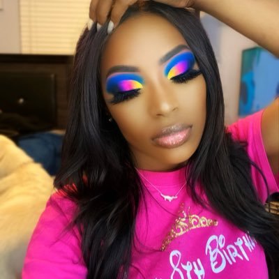 🖍Crayoncutie🖍I’m Dlynnbeauti!! I’m a MUE/mua n my passion is MAKEUP!!!!! I am an all around influencer!!! I’m fun loud but reserved!!!