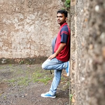 akhilraut121's profile picture. hi