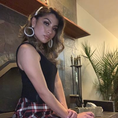la_guachayk's profile picture. makeup avid 💅🏼💋