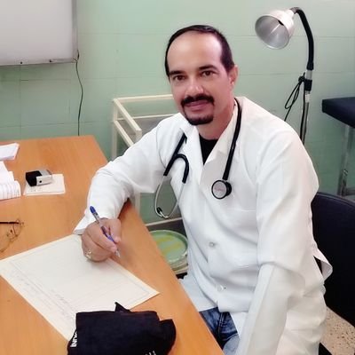 Doctor en Medicina, profesor asistente,cubano de corazón.