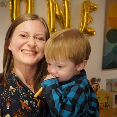 Former Occupational Therapist interested in dementia care.
Full- time mum (at the mo).