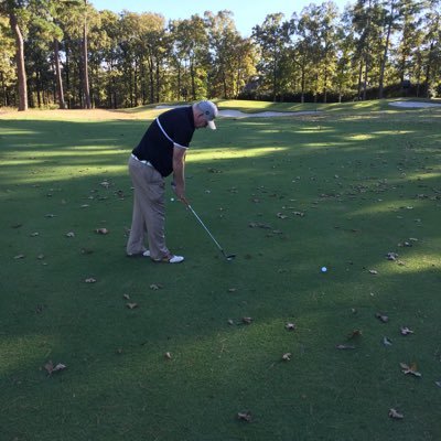 Life long Hog fan!! Like to golf,watching the horses and shooting pool #WPS!!