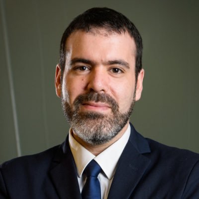 hofssan's profile picture. De la Communication beaucoup, de la Santé surtout, de l'improvisation et de la musique partout