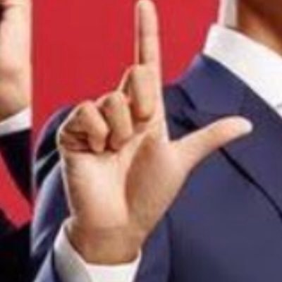 投資や不動産についてもっともっと人の役に立っていけたらと思っています!より多くの方々に幸せな人生を歩んでもらえるようサポートさせていただきます!