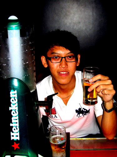 Afut_Nih_0's profile picture. Do The Best 4 Your Life...