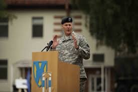 Am a Us army general and am happy because i live my life to make people around me happy.