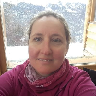 lole2277's profile picture. 