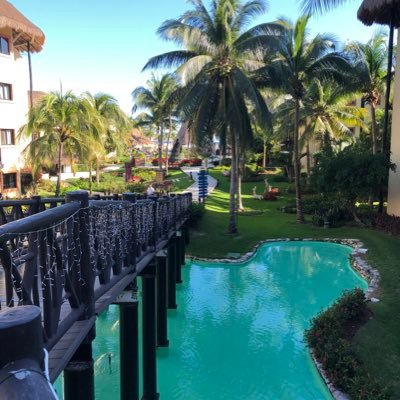 eve29100's profile picture. 