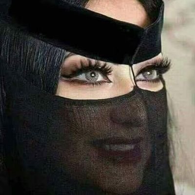 لاتعاتبني على ابياتي الحزينة والله انه ماحداك اللي حداني :)