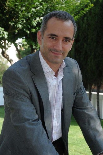 COO at Institucion Educativa SEK. M&A and corporate finance seasoned professional. CFA. Married & raising 2 daughters in a half Spanish, half American family