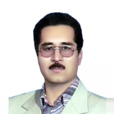 نامه از راه رسید، درد دلم را کم کرد
این دل غمزده را با دل خود محرم کرد
بوسه ها بر رخ آن نامه رسانش دادم
مرهمی بود که درمان دل ودردم کرد...
