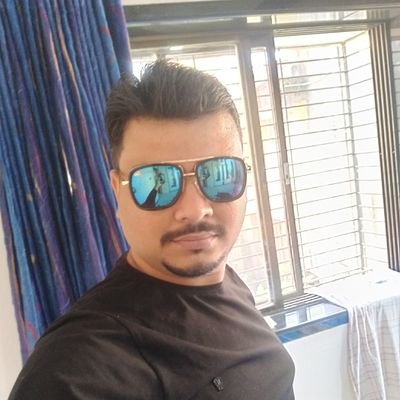 KhandorNayan's profile picture. લાગણી સમજદાર થઈ ગઈ છે,

  રંગ,,, રૂપ,,,અને રોકડા,, 
જોઈને જ આગળ વધે છે.

❤️🩷💚💙💜💛🩵🧡