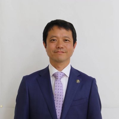 京都府京田辺市の市長です。生まれも育ちも京田辺市で、 大学も京田辺市内にある同志社大学に通っていた経歴まで。現在、二人の娘と長男を持つパパとしても奮闘中。 京田辺のまちづくりに向け、京田辺市長として発信していますが、時々趣味の発信もしています。皆さんの応援をよろしくお願いします。