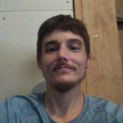 I'm 33 years old single never married I have two beautiful daughter's like too play video games watch movies and TV shows