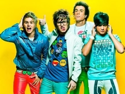 since: 6.4.10 oficalizado pelo @thomasrestart 22.10.10 1° FCO de Pinda dedicado a banda @rockrestart! ♥
DONAS: @mgaabi_, @day_cesar, @ViviannK_Ayala
