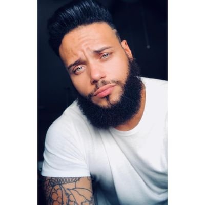 🔗 when I'm asked what I'm proud of I stick out my chest 👨✈️, hold my head high and state proudly
I serve in the united states 🇺🇸 army, deployed | actor🤡