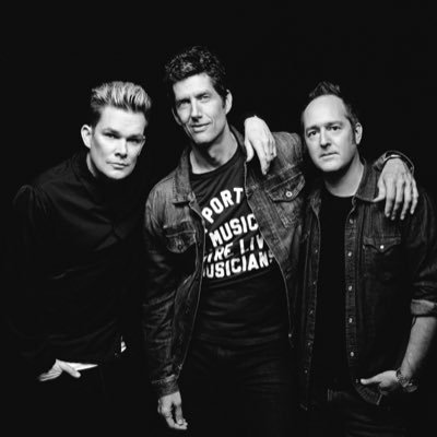 Ezra Ray Hart features: @Mark_McGrath of @SugarRayBand, @KevinGriffin of @BetterThanEzra, & @EmersonHart of @TonicBand