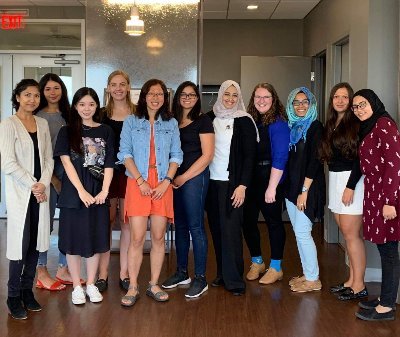 The Multilingualism and Literacy Lab at OISE-UofT is run by Dr. Xi Becky Chen. We work with French Immersion, Syrian Refugees and other multilingual students.