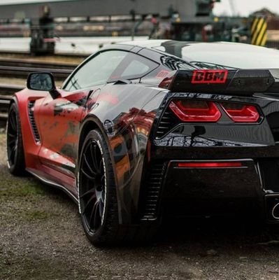 I do stuff on Twitter because I can lol I like  cars and video games i retweet and tweet i like freddie mercury and queen too🇮🇪 i am irish and i like 🍻